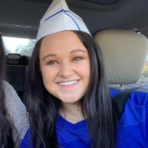 Meet your Posher, Sarah